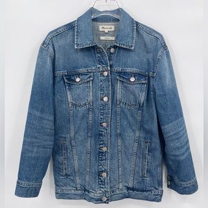 Madewell oversized‎ denim jacket size small